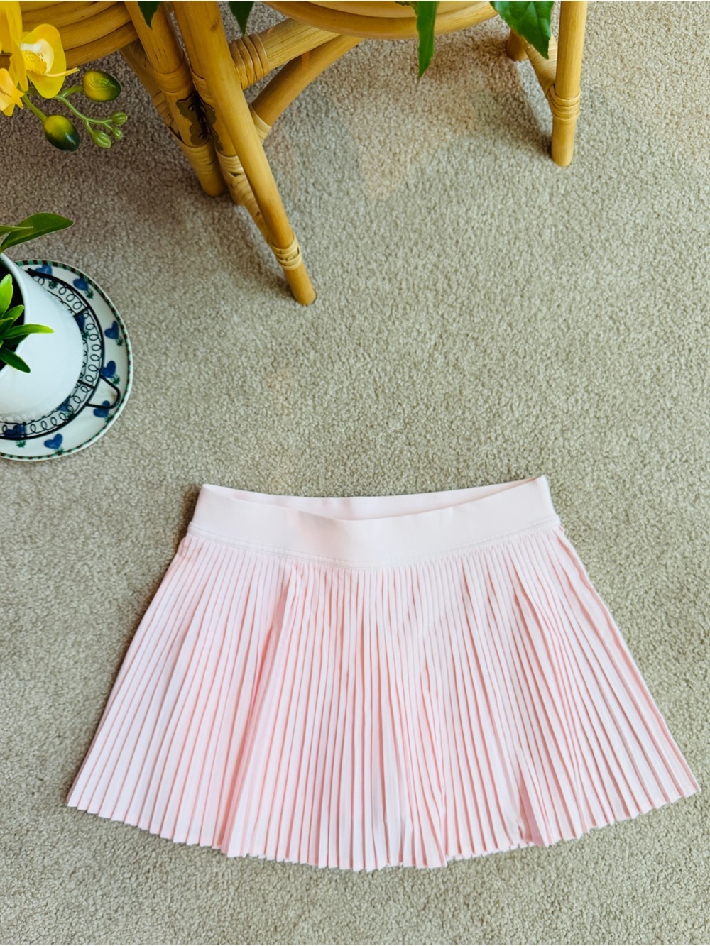 Lululemon Baby Pink Pleated Tennis Skirt, size 6